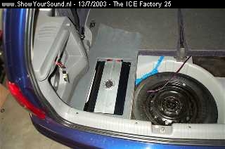 showyoursound.nl - MP en Phoenix Gold install in Corsa - The ICE Factory 25 - ampbak2.jpg - Helaas geen omschrijving!